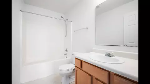 Bath - 12479 Berry Patch Ln, Fishers, IN 46037 photo 2 of 3