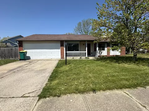 1498 Pebble Beach Dr, Franklin, IN 46131