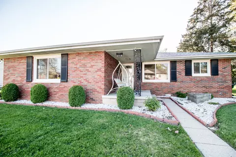 316 Harrison St, Hope, IN 47246