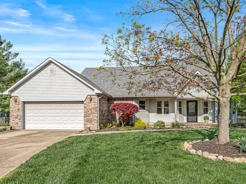 254 Erin Ct, Greenwood, IN 46142