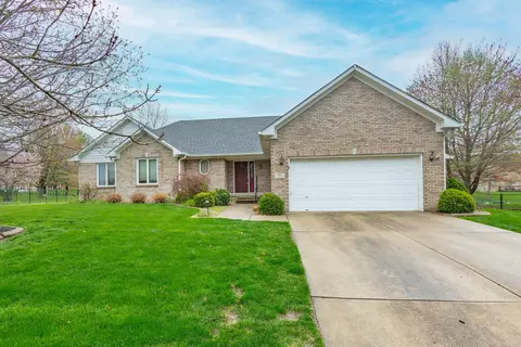 183 Innisbrooke Trl, Greenwood, IN 46142