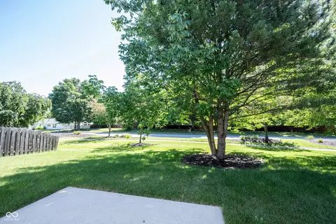 Exterior - 10675 Kyle Ct, Fishers, IN 46037 photo 3 of 7