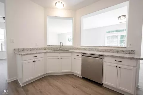 Kitchen - 10675 Kyle Ct, Fishers, IN 46037 photo 5 of 9