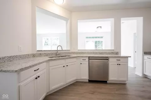 Kitchen - 10675 Kyle Ct, Fishers, IN 46037 photo 6 of 9