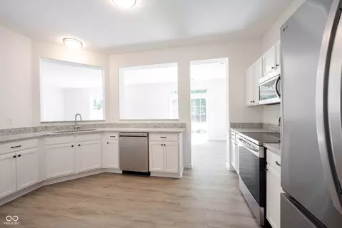 Kitchen - 10675 Kyle Ct, Fishers, IN 46037 photo 7 of 9