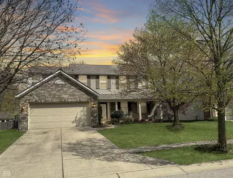 230 E Clear Lake Ln, Westfield, IN 46074