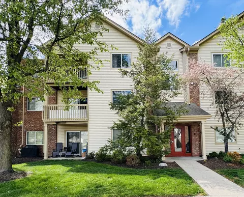 1044 Timber Creek Dr #9, Carmel, IN 46032