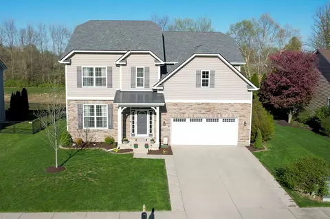 3377 Paisley Pointe, Whitestown, IN 46075