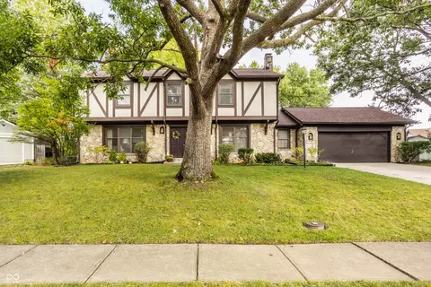 4530 Abbey Dr, Carmel, IN 46033