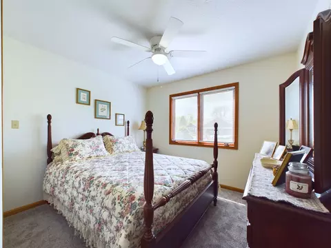 Bedroom - 142 Chateau Dr, Pendleton, IN 46064 photo 3 of 6