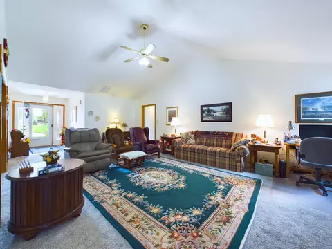 Living - 142 Chateau Dr, Pendleton, IN 46064 photo 1 of 1
