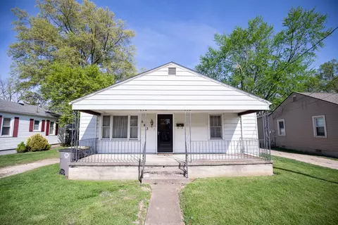 643 S Vine St, Seymour, IN 47274