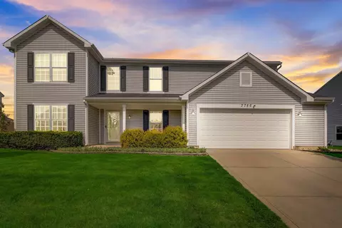 3786 Crest Point Dr, Noblesville, IN 46062