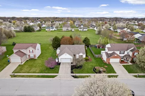 865 Kitner Ave, Avon, IN 46123