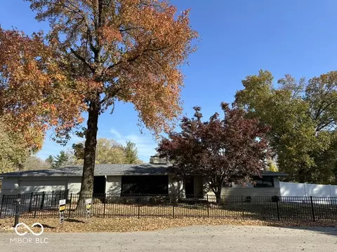 660 Weesner Dr, Plainfield, IN 46168