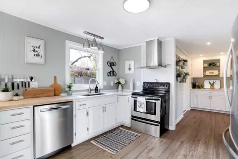 Kitchen - 213 Ann Ave, Pendleton, IN 46064 photo 6 of 10