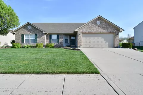 8612 Baypointe Dr, Avon, IN 46123