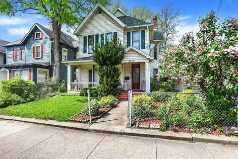 2418 E 10th St, Indianapolis, IN 46201