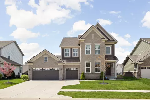 5915 Muscadine Way, Zionsville, IN 46077