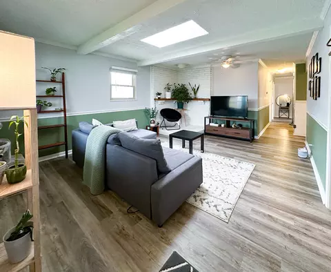 2629 S Capitol Ave, Indianapolis, IN 46225 | 16 Photos - Movoto