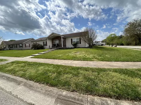 1695 Juniper Dr, Columbus, IN 47201