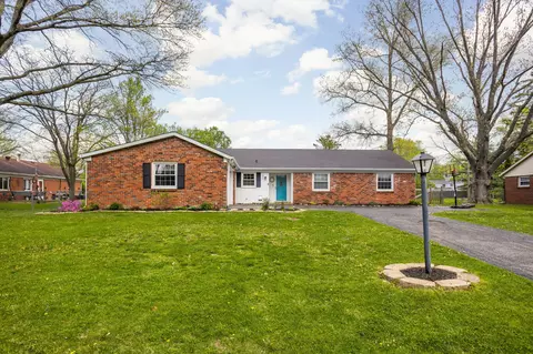 7930 Hilltop Ln, Indianapolis, IN 46256