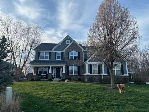 2502 Fawn Bluff Ct, Zionsville, IN 46077