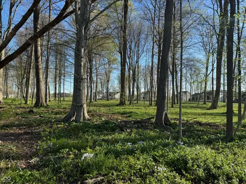 10770 Holliday Farms Blvd, Zionsville, IN 46077