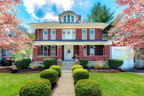119 Beechgrove Ave, Batesville, IN 47006