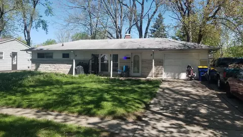 7426 E 52nd St, Indianapolis, IN 46226