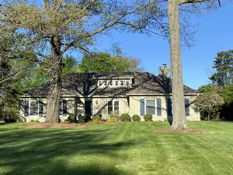 5418 Brendonridge Rd, Indianapolis, IN 46226