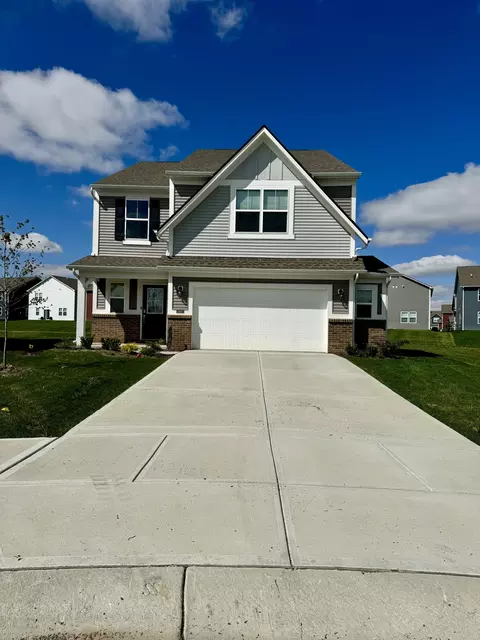 680 Locust Dr, Danville, IN 46122
