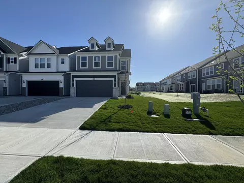 18645 Terra Vista Pl, Westfield, IN 46074