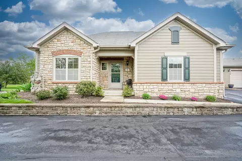 110 Bridgemor Ln, Mooresville, IN 46158