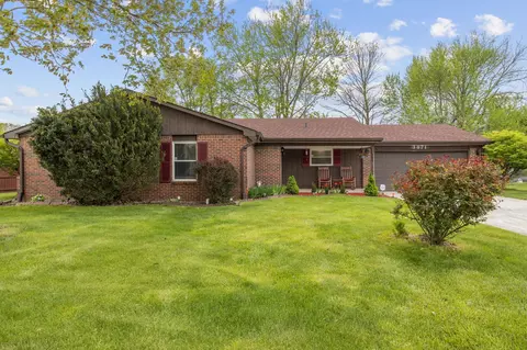 3871 Pineview Ln, Greenwood, IN 46142