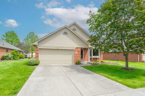 2895 Colony Lake E Dr, Plainfield, IN 46168