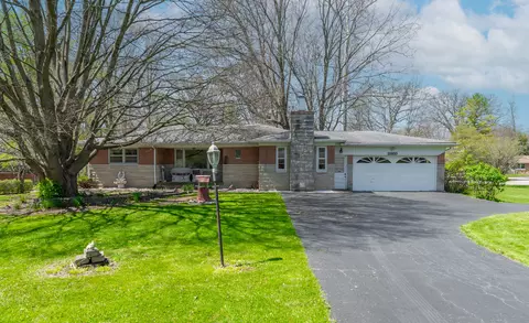 2888 Woodside Dr, Plainfield, IN 46168