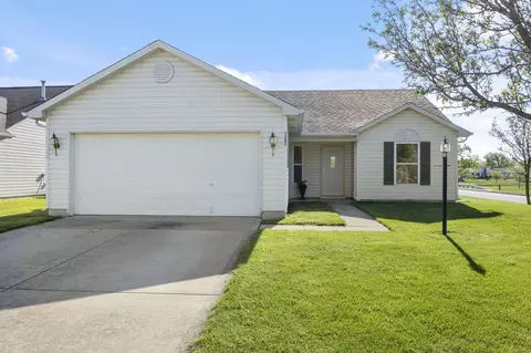1367 Round Lake Rd, Greenwood, IN 46143
