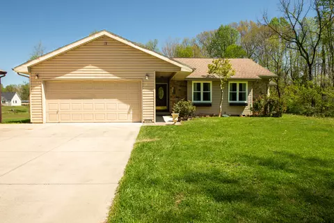 6501 W Ohio Ridge Rd, Columbus, IN 47201