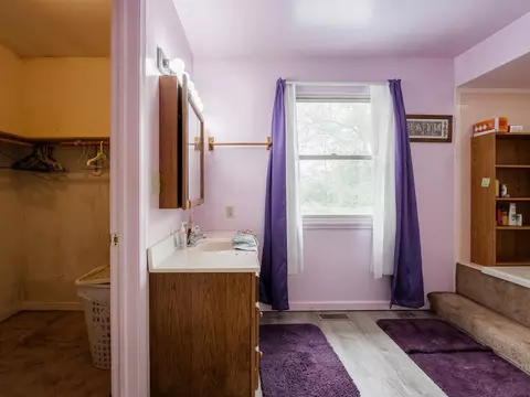 Bath - 246 N Main St, Maxwell, IN 46154 photo 1 of 6