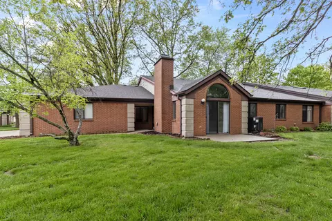2202 Emily Dr, Indianapolis, IN 46260