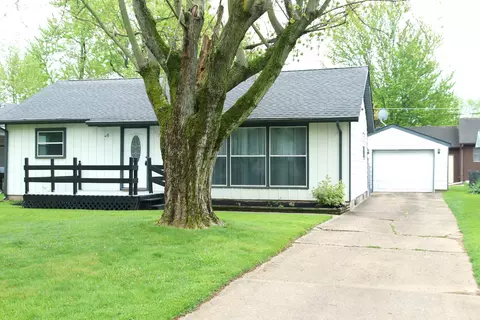 113 Plaza Dr, Greenfield, IN 46140