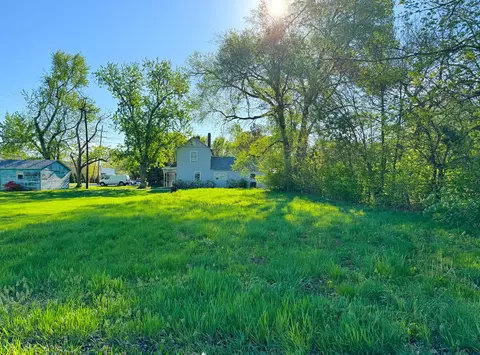 2410 S 5th St, Terre Haute, IN 47802