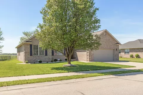 221 Whites Station Rd, Seymour, IN 47274
