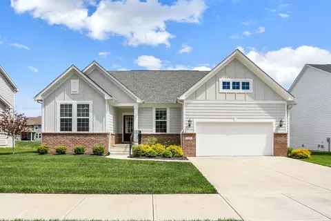 3131 Gray Hawk Dr, Columbus, IN 47201
