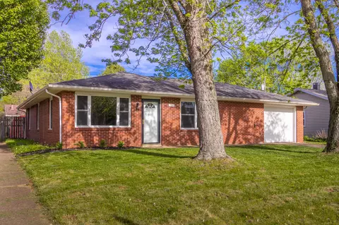 1911 Timbercrest Dr, Columbus, IN 47203