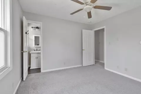 Bedroom - 1911 Timbercrest Dr, Columbus, IN 47203 photo 4 of 8