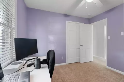 Bedroom - 1911 Timbercrest Dr, Columbus, IN 47203 photo 8 of 8