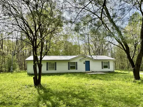 1315 Deer Creek Dr, Greencastle, IN 46135