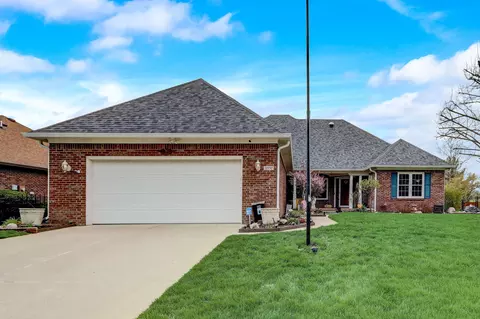 3337 Wembly Rd, Greenwood, IN 46143